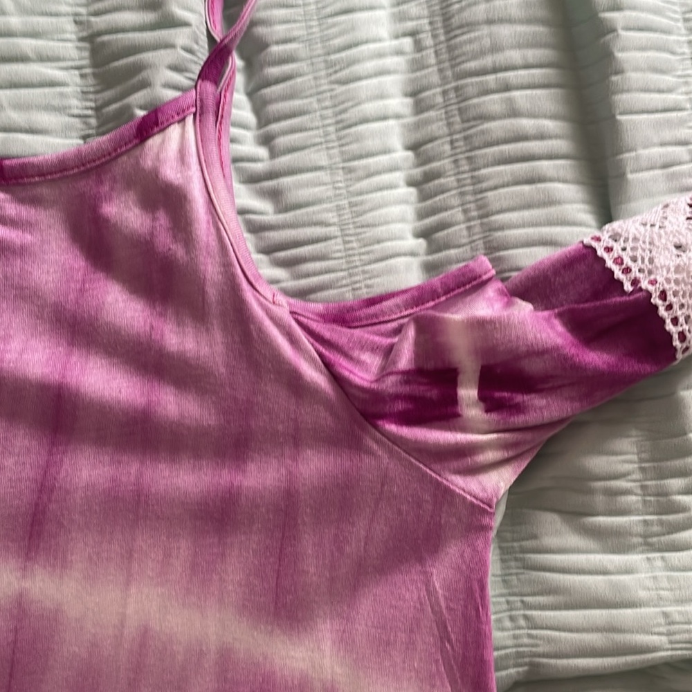 Off shoulder kid pick shirt super soft with tags